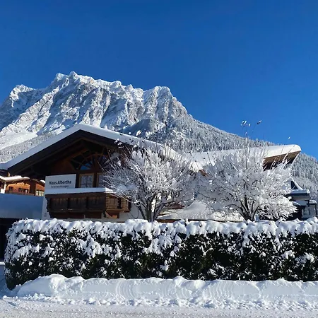 Haus Albertha * ايروالد